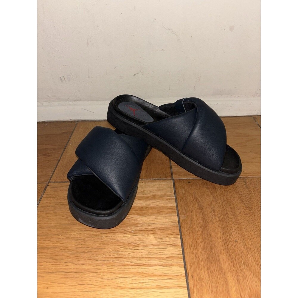 Jordan Sophia Women's Slide Size 8 Gym Athletic Black Logo New D08863-006